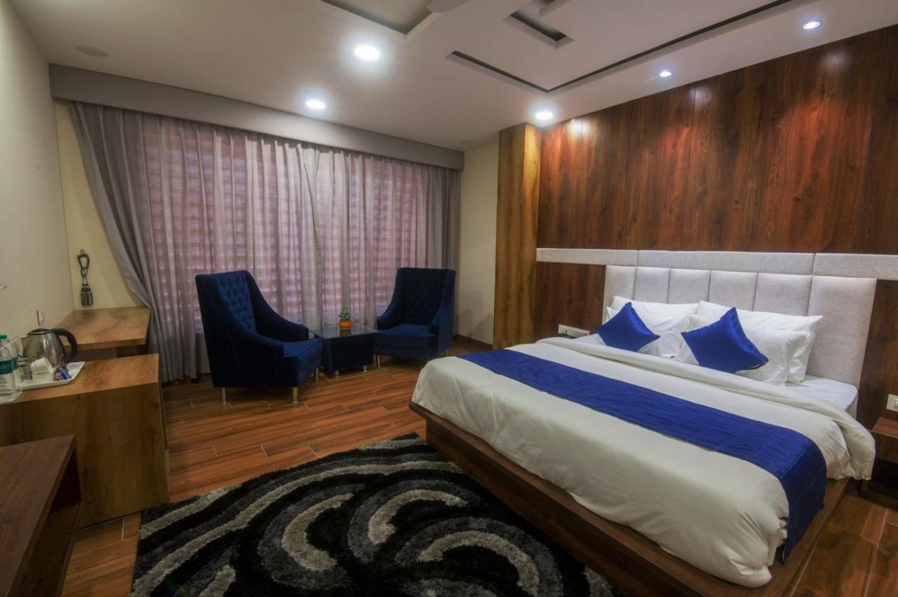Shivaay Morex- A Vegetarian Hotel Dharamshala Buitenkant foto